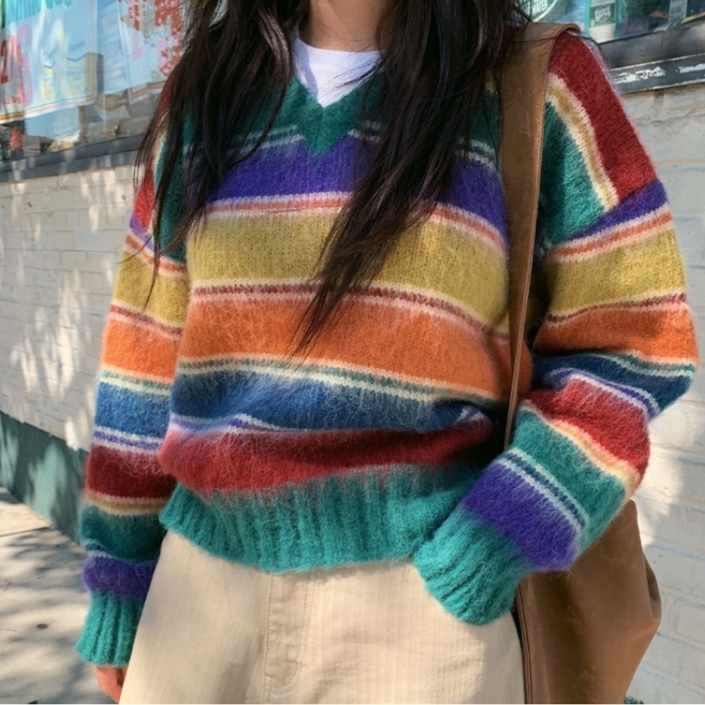 POL Multicolor Striped V-Neck Sweater Women’s Size Large